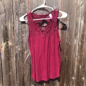 Maroon tank top